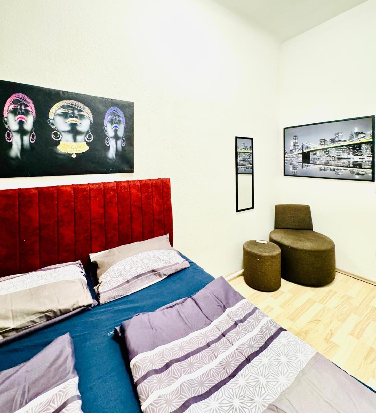 4br In A Shared Apt, 10 Min To Fac Platz Apartamento